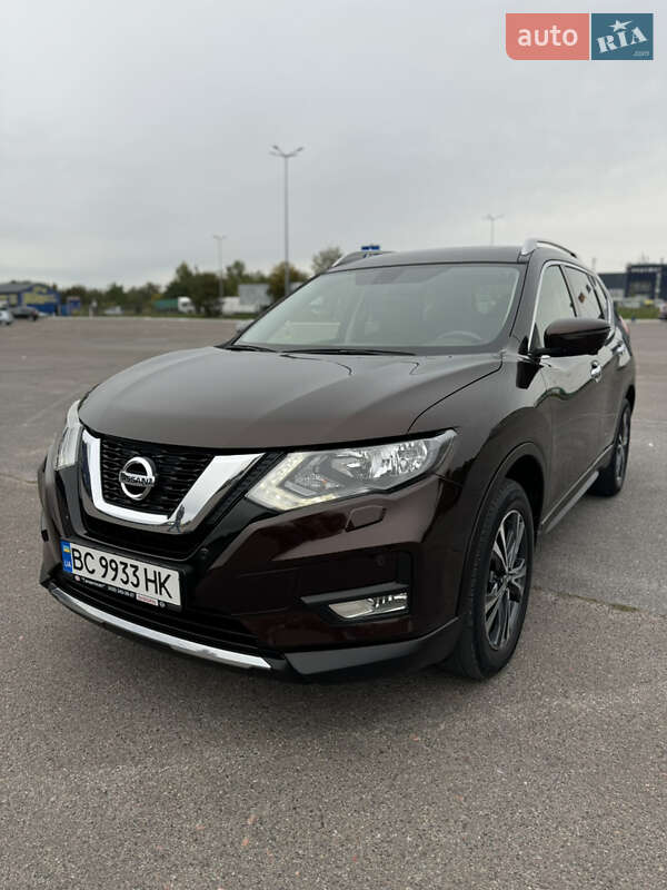 Nissan X-trail (2018)