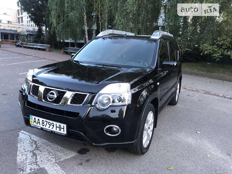 Nissan X-trail (2012)