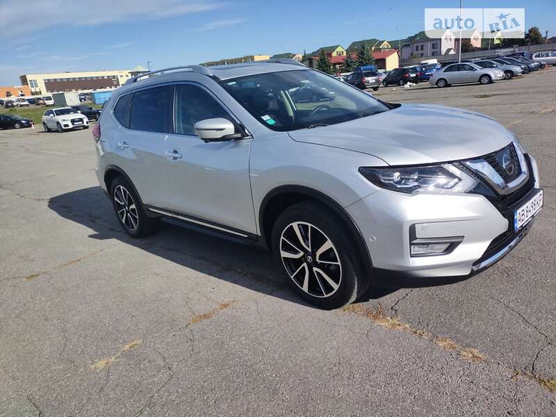 Nissan X-trail (2017)