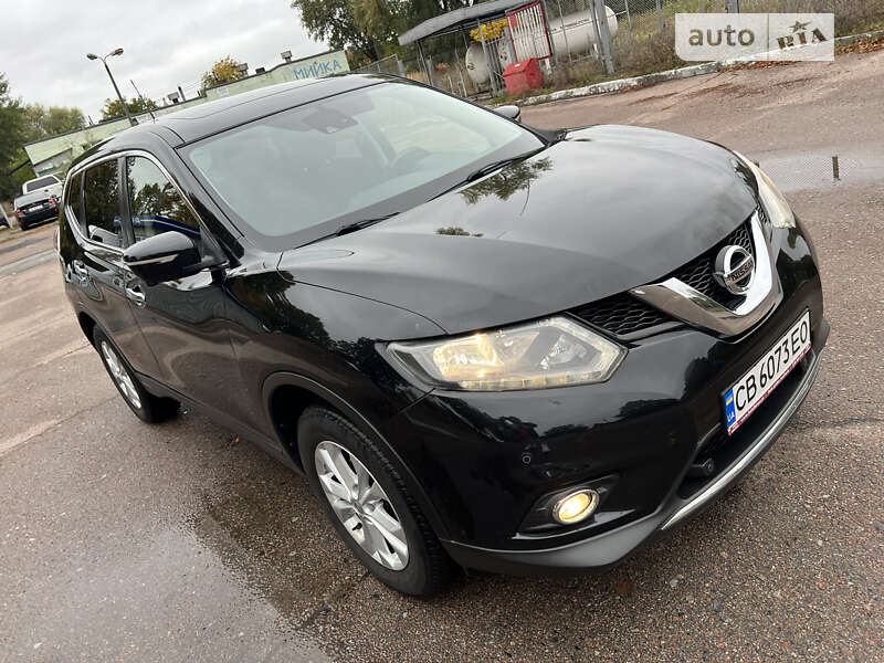 Nissan X-trail (2015)