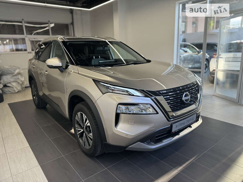 Nissan X-trail (2023)