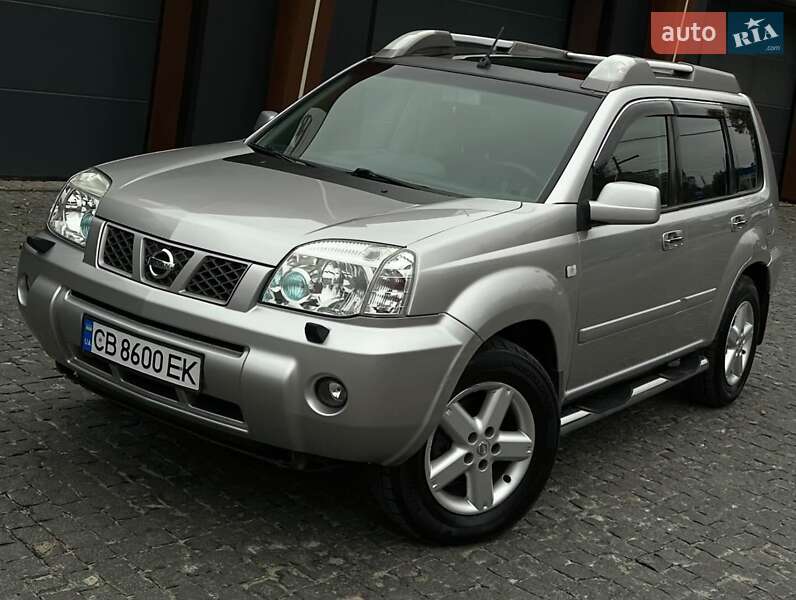 Nissan X-trail (2003)