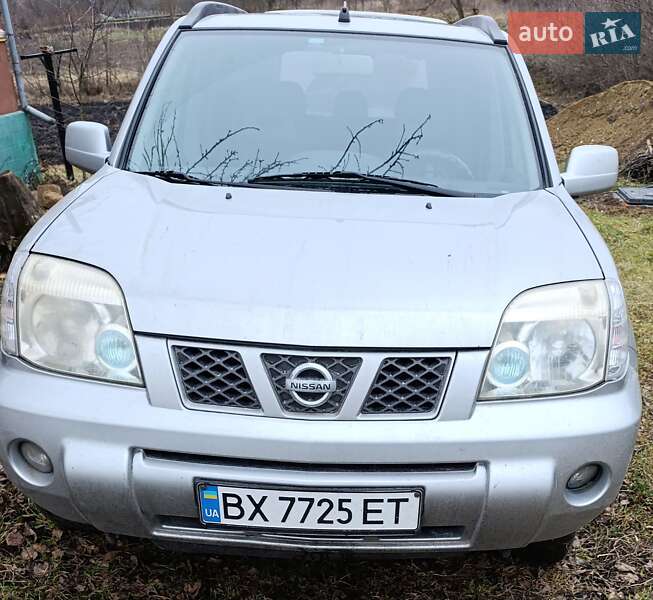 Nissan X-trail (2004)