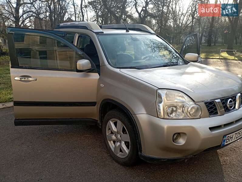 Nissan X-trail (2008)
