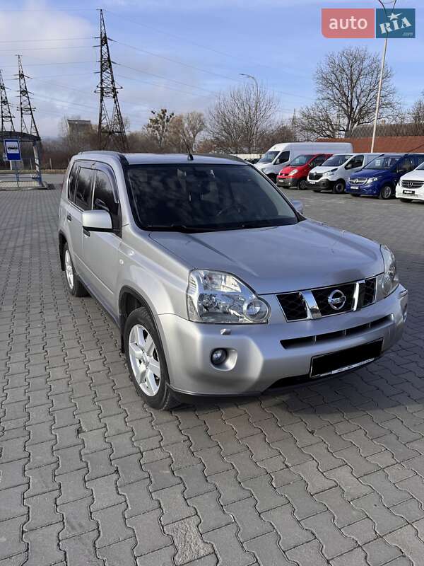 Nissan X-trail (2008)