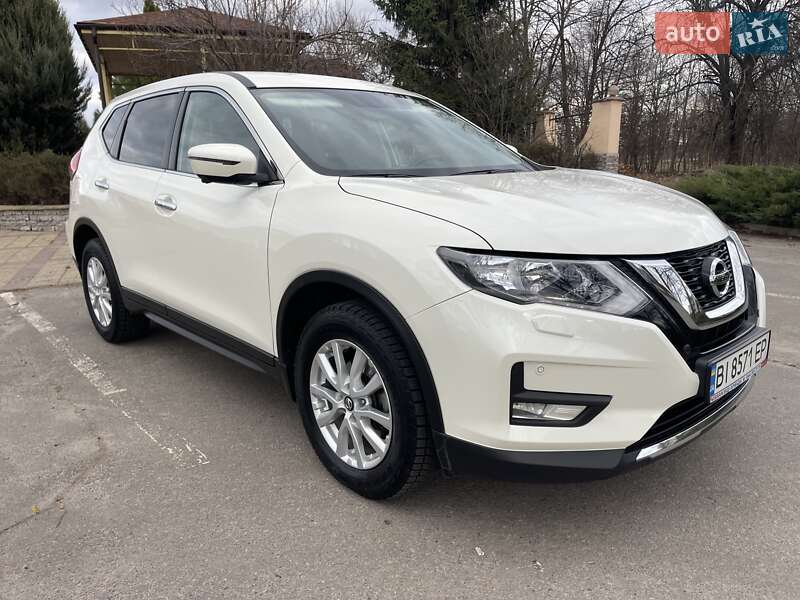 Nissan X-trail (2020)