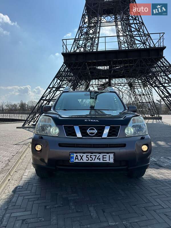Nissan X-trail (2008)