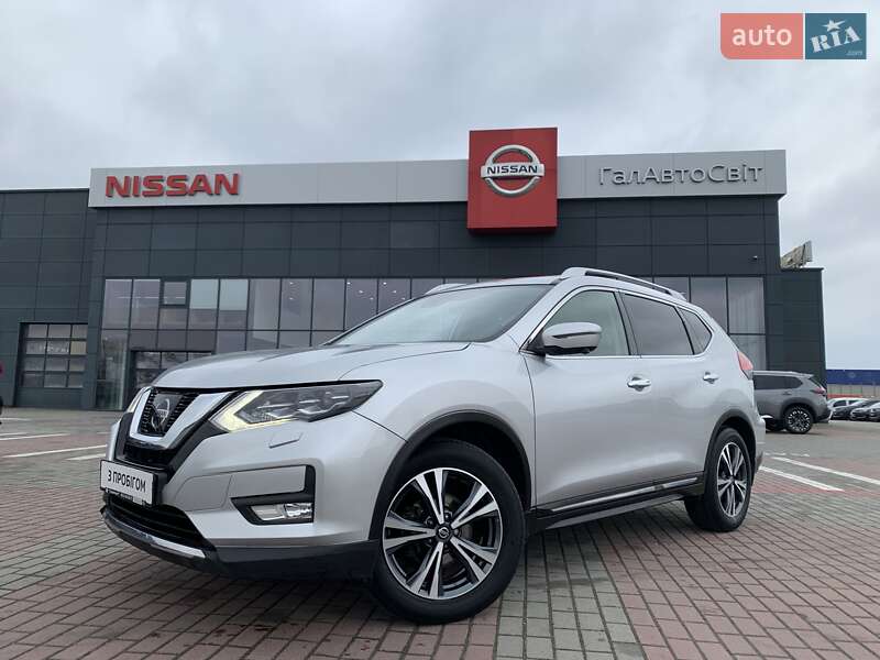 Nissan X-trail (2017)