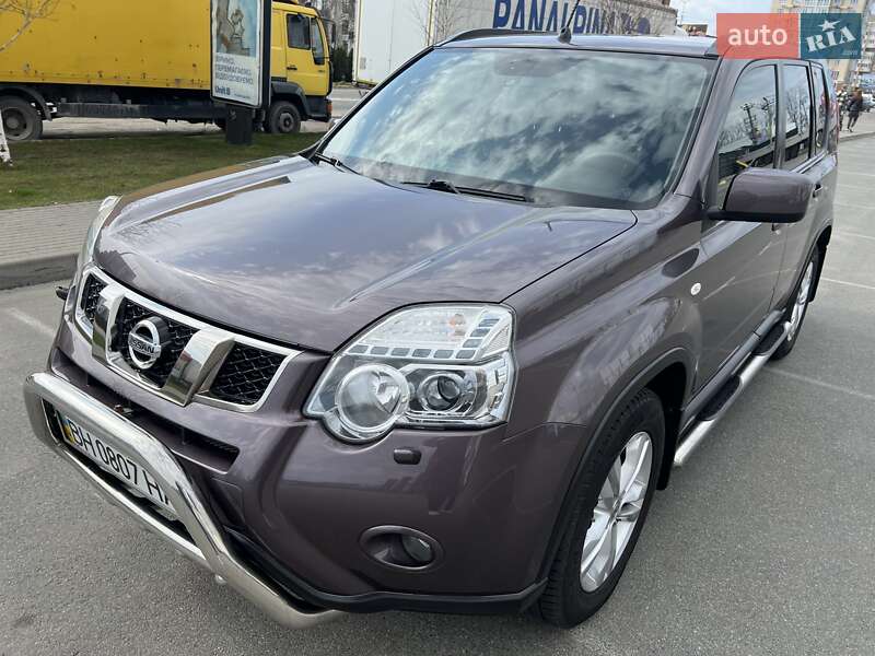 Nissan X-trail (2012)