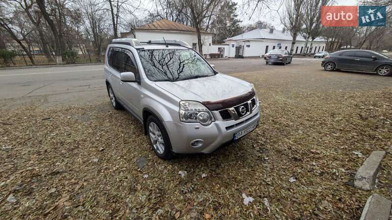 Nissan X-trail (2010)