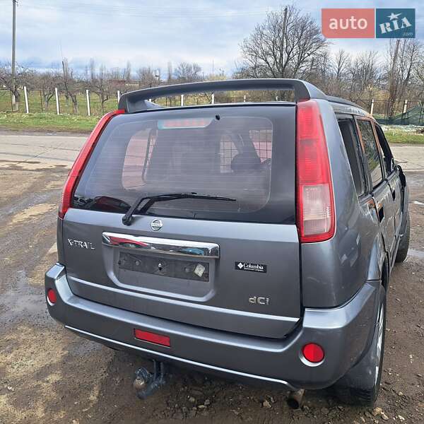 Nissan X-trail (2005)
