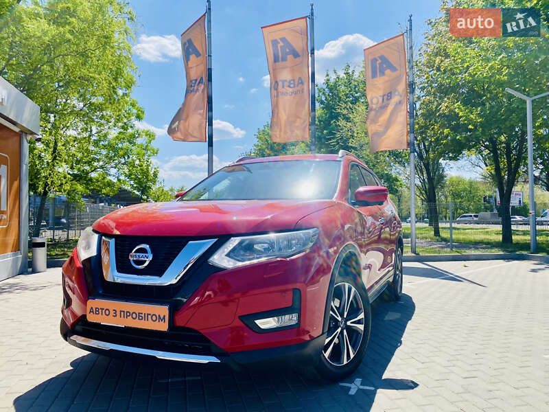 Nissan X-trail (2017)