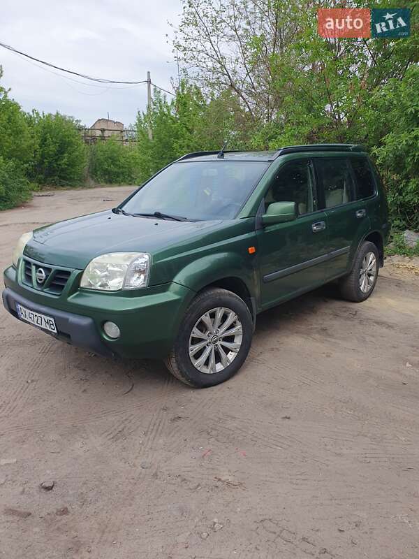 Nissan X-trail (2002)