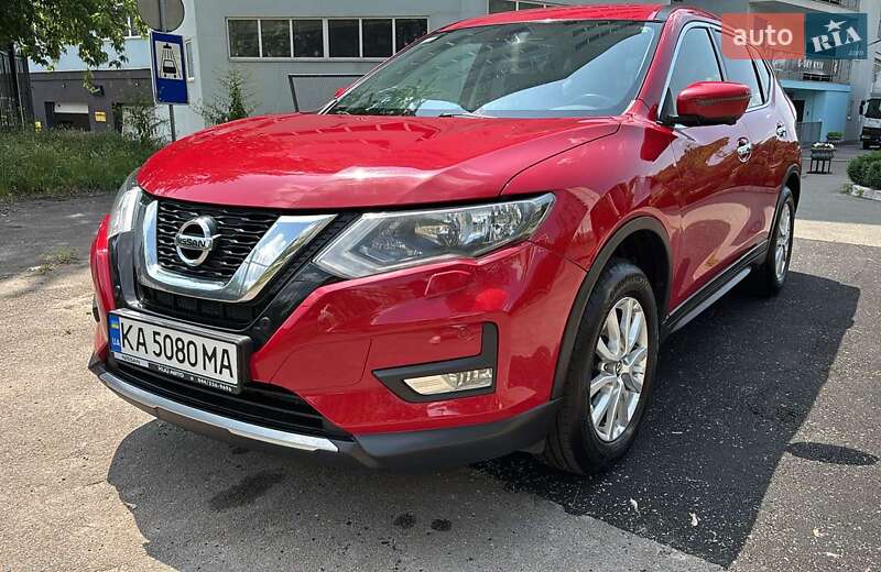Nissan X-trail (2017)