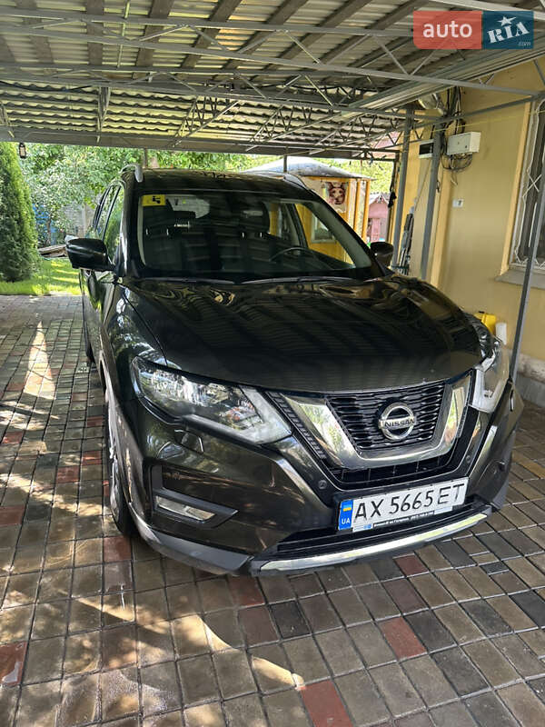 Nissan X-trail (2018)