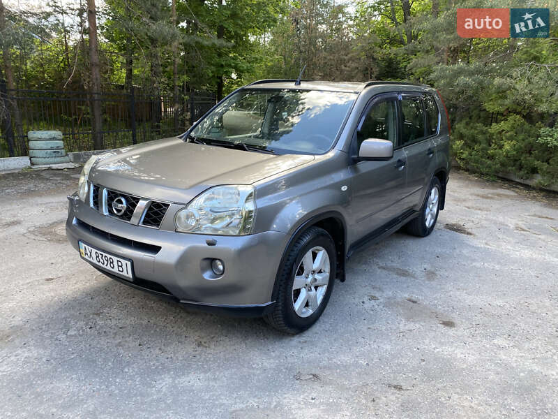 Nissan X-trail (2008)