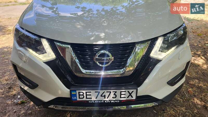 Nissan X-trail (2017)