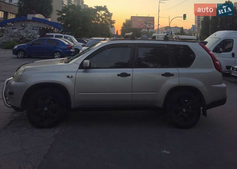 Nissan X-trail (2008)