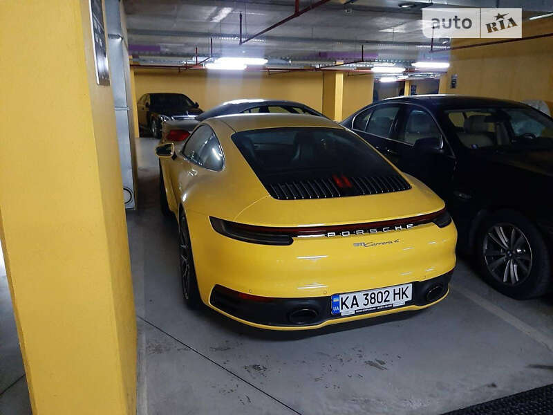 Porsche 911 (2021)
