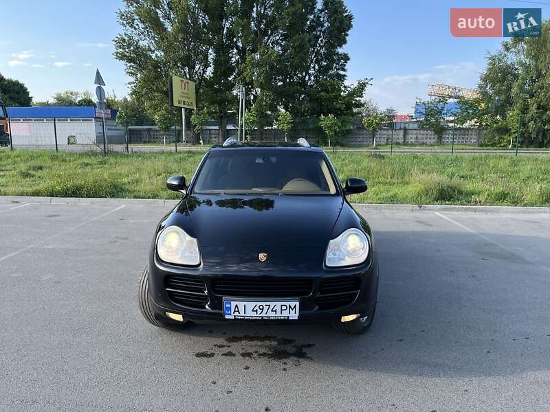 Porsche Cayenne (2005)