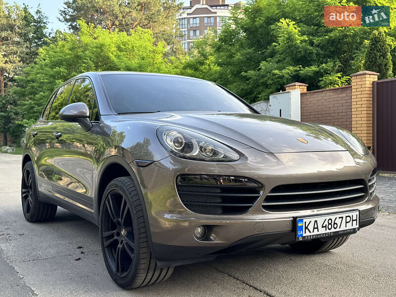 Porsche Cayenne (2012)
