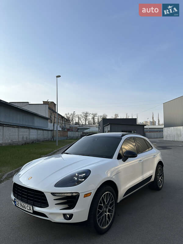 Porsche Macan (2018)