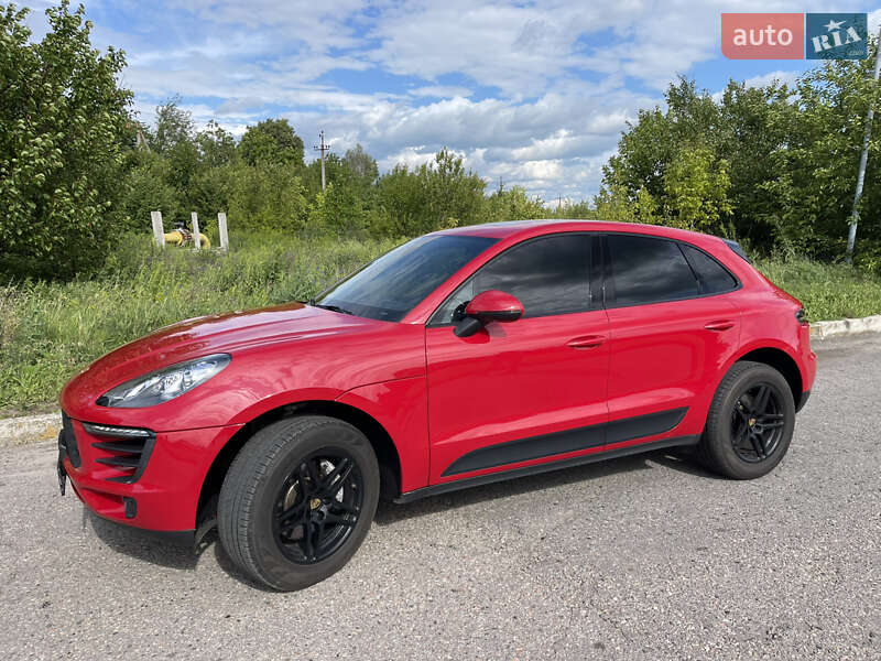 Porsche Macan (2018)