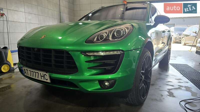 Porsche Macan (2015)