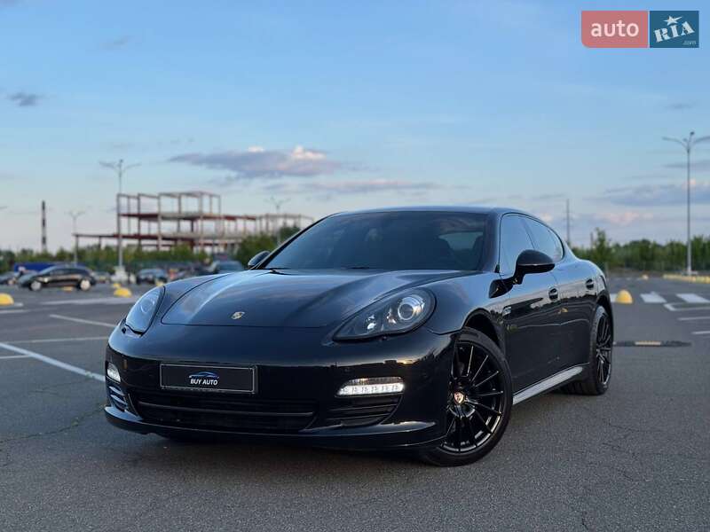 Porsche Panamera (2011)
