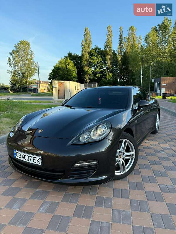 Porsche Panamera (2012)