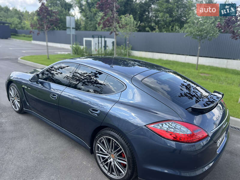 Porsche Panamera (2012)