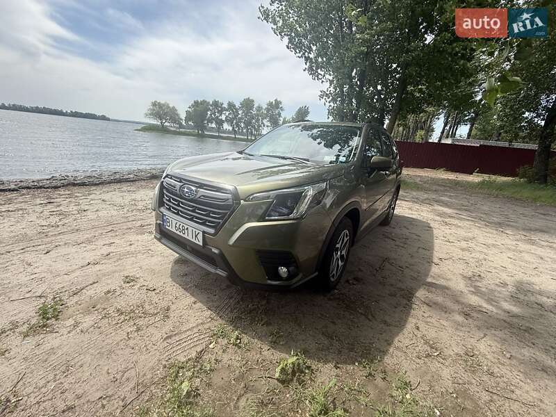 Subaru Forester (2023)