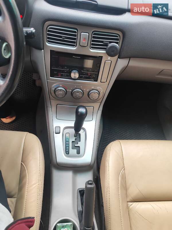 Subaru Forester (2004)