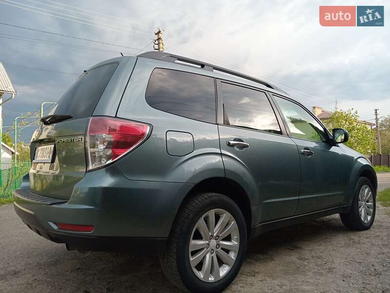 Subaru Forester (2011)