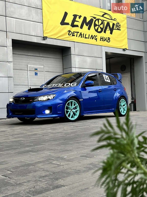 Subaru Impreza wrx sti (2010)
