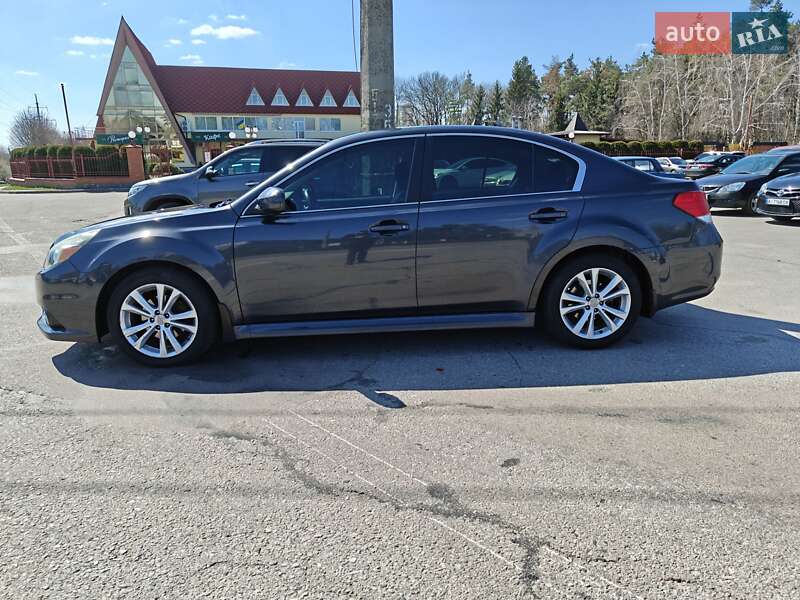 Subaru Legacy (2013)