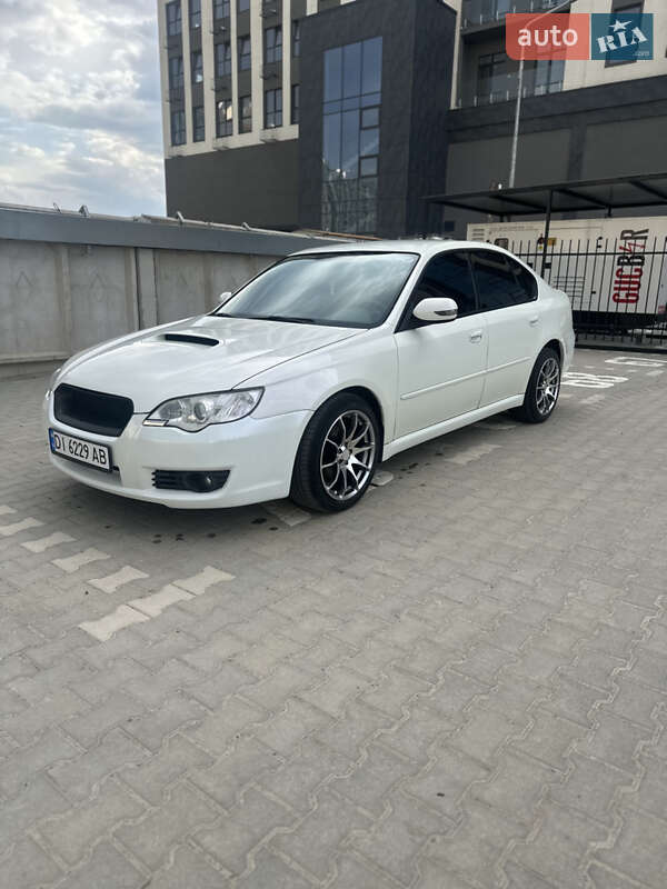 Subaru Legacy (2004)