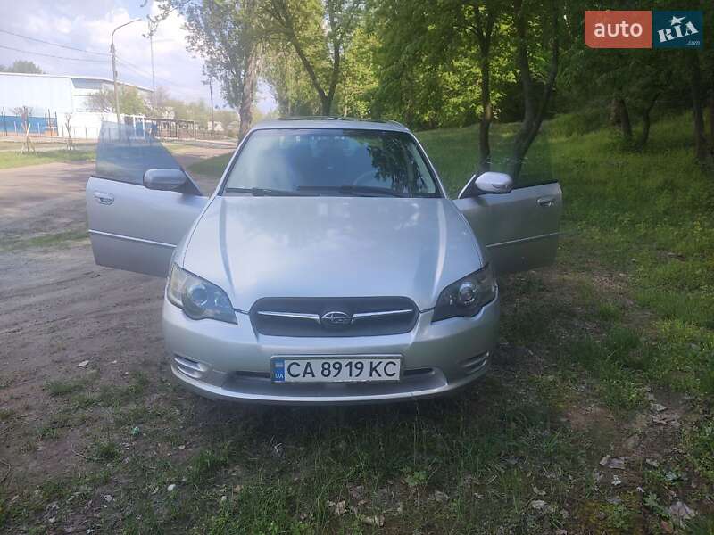 Subaru Legacy (2005)
