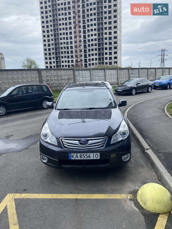 Subaru Legacy (2012)
