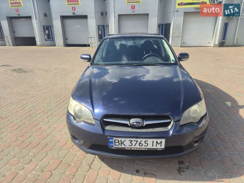 Subaru Legacy (2005)