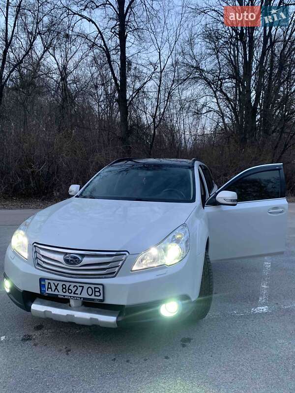 Subaru Outback (2010)