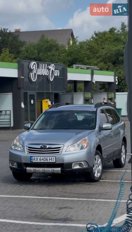 Subaru Outback (2011)