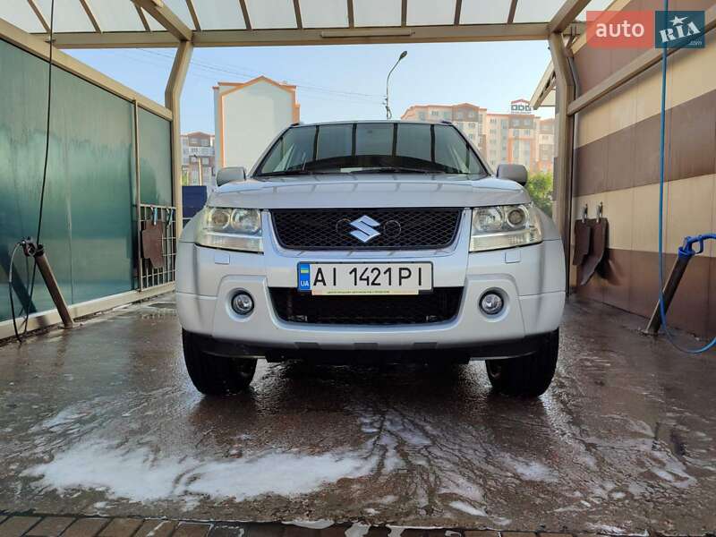 Suzuki Grand vitara (2008)