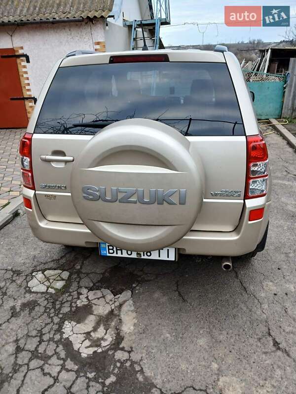 Suzuki Grand vitara (2007)