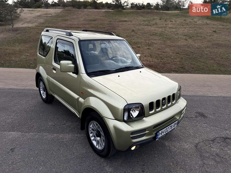 Suzuki Jimny (2011)