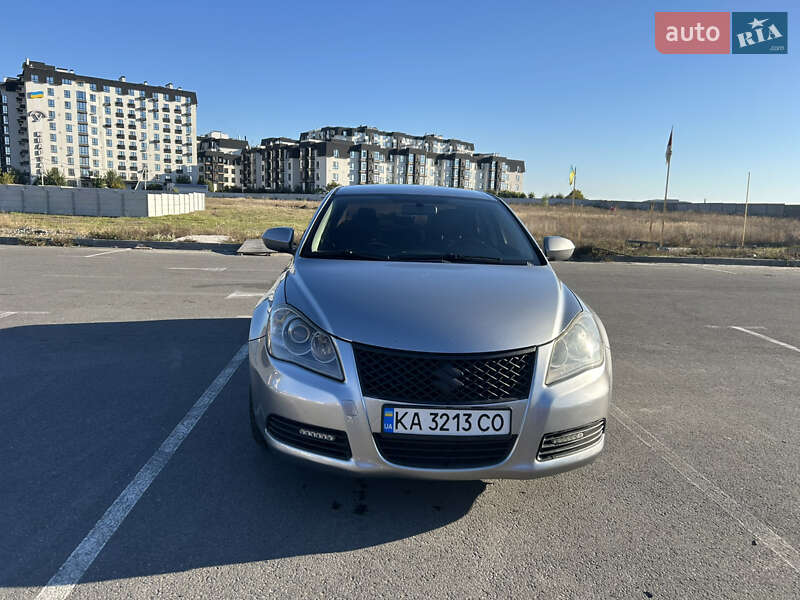 Suzuki Kizashi (2010)