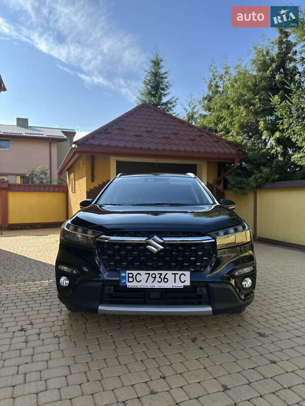 Suzuki S-cross (2024)