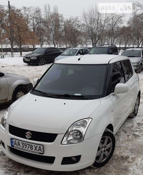 Suzuki Swift (2010)