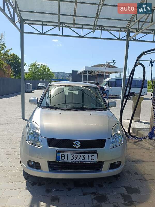Suzuki Swift (2007)