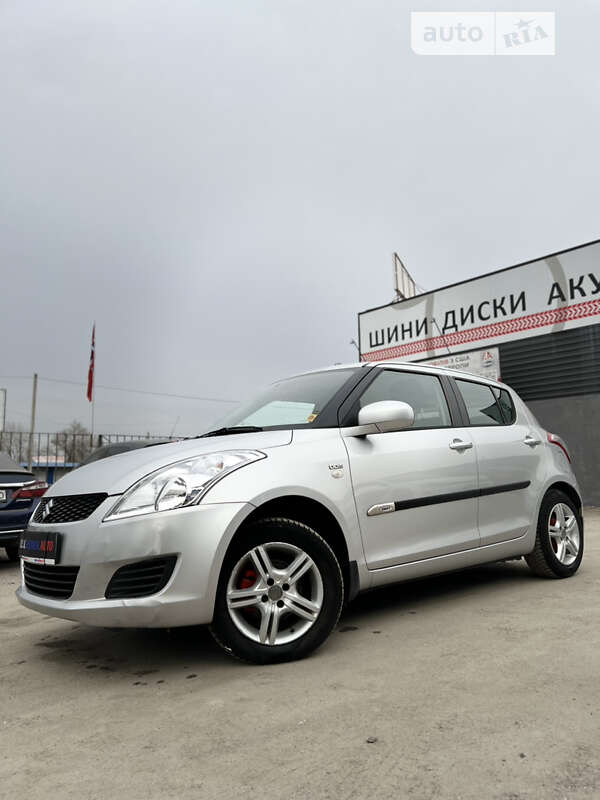 Suzuki Swift (2012)